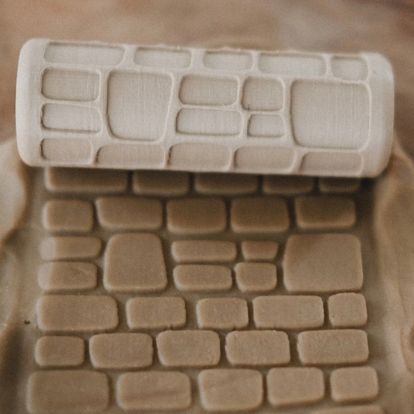 Cobblestone Path Eco Roller